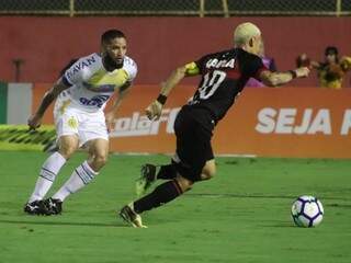 Quem marcou foi o atacante Neilton, com um golaço aos 16 minutos do segundo tempo.(Foto: Vitória FC) 