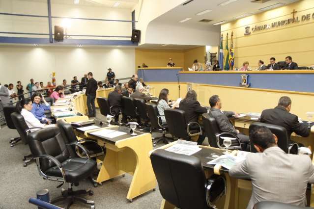 Vereadores voltam a cobrar depoimento de Bernal na Processante