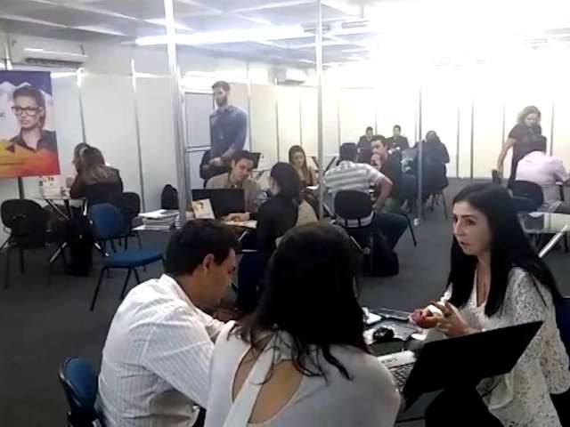 Rodada de neg&oacute;cios em shopping re&uacute;ne interessados em abrir lojas