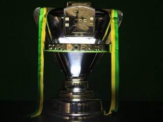 Taça da Copa do Brasil (Foto: Lucas Figueiredo/CBF)