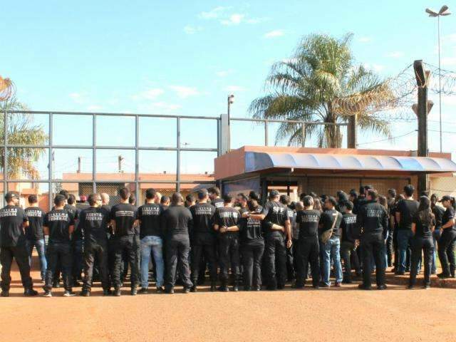 Agentes penitenci&aacute;rios federais &ldquo;param&rdquo; por novas convoca&ccedil;&otilde;es e mais seguran&ccedil;a