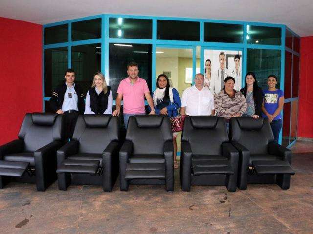 Hospital de Rio Brilhante recebe doa&ccedil;&atilde;o de 34 poltronas reclin&aacute;veis