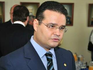  F&aacute;bio Trad alerta para espet&aacute;culo na pol&iacute;tica e cita cientista portugu&ecirc;s