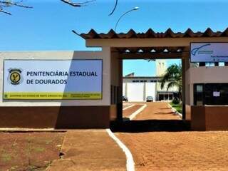 Entrada da Penitenciária Estadual de Dourados (Foto: Arquivo/Dourados News)