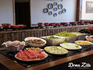 Buffet de saladas (Fotos: Elis Regina Nogueira)
