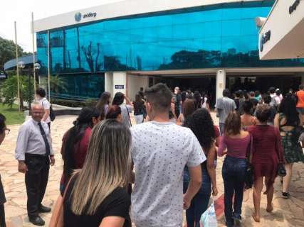 Fies exigir&aacute; 400 pontos na reda&ccedil;&atilde;o do Exame Nacional do Ensino M&eacute;dio