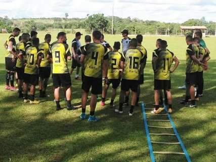 Adversário do Operário, Botafogo-PB chega discretamente e treina na Capital