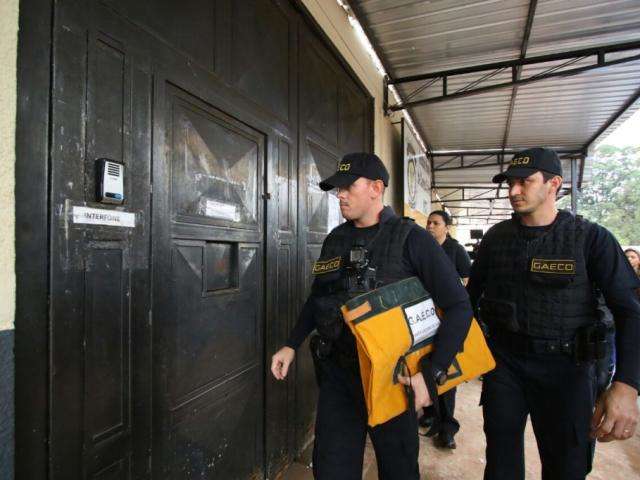 Diretor de pres&iacute;dio e 2 agentes s&atilde;o presos em a&ccedil;&atilde;o contra corrup&ccedil;&atilde;o