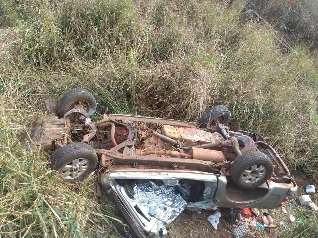 Pai e filha morrem ap&oacute;s camionete cair de ponte na BR-163 