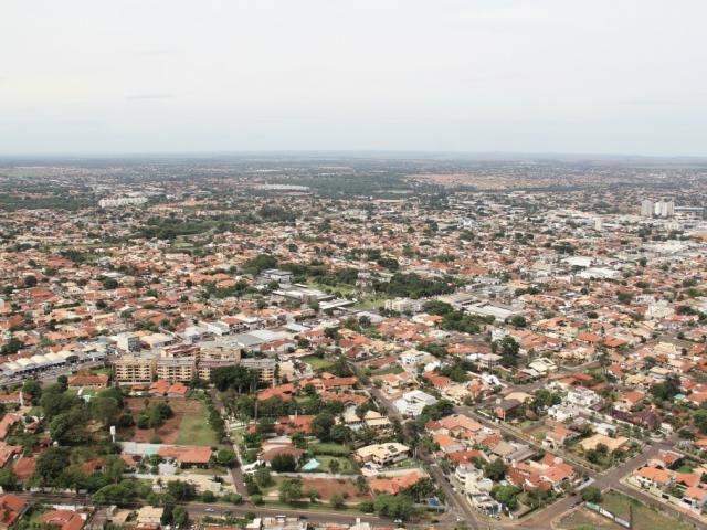 Previs&atilde;o &eacute; de s&aacute;bado quente e seco com possibilidade de chuva &agrave; noite