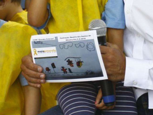 No desenho da crian&ccedil;a, viol&ecirc;ncia no tr&acirc;nsito &eacute; o que salta aos olhos