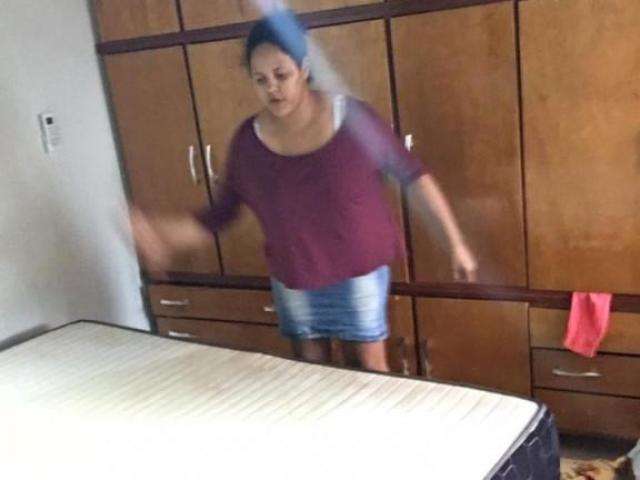 Falta de manuten&ccedil;&atilde;o em apartamento alaga im&oacute;vel e fam&iacute;lia perde m&oacute;veis