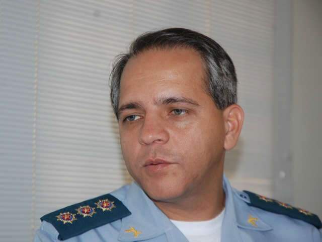  Comando diz que PM ter matado um e baleado quatro foi lament&aacute;vel