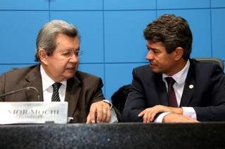 Deputados do PSDB, Onevan de Matos e Rinaldo Modesto, durante sessão na Assembleia (Foto: Assessoria/ALMS)