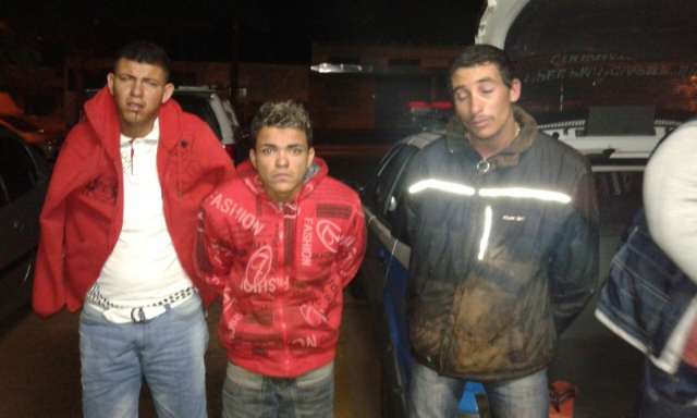 PM prende acusados de envolvimento em s&eacute;rie de roubos a com&eacute;rcios na Capital