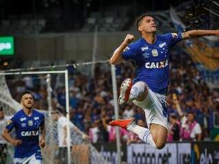 Thiago Neves comemorando o seu gol na partida. (Foto: CruzeiroFC) 