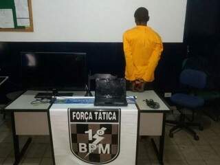 V&iacute;tima reconhece bens na internet e arma emboscada para &lsquo;fam&iacute;lia do crime&rsquo;