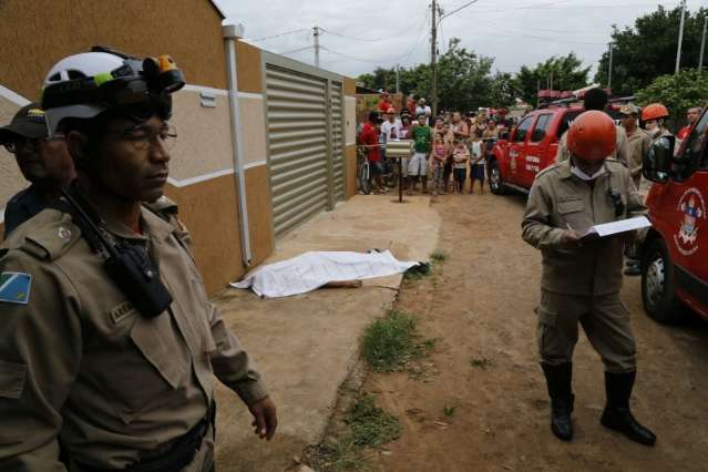 Foragido da col&ocirc;nia penal &eacute; morto com 5 tiros ao sair da casa da namorada