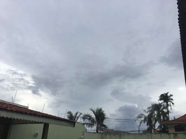 No 2&ordm; dia de folia, Inmet coloca Capital e 67 cidades em alerta de tempestade