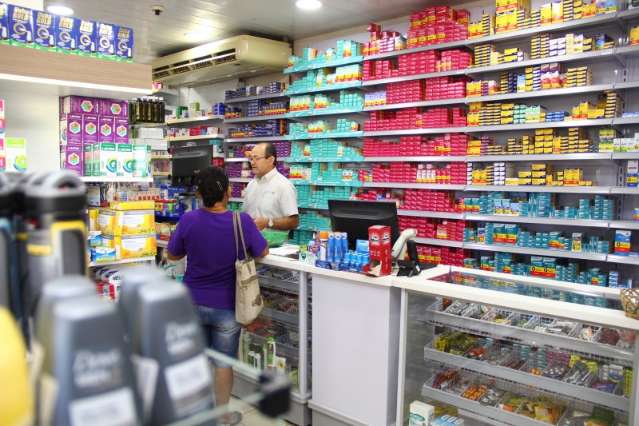 Farm&aacute;cias podem ser autorizadas a comprar e aplicar vacinas em MS