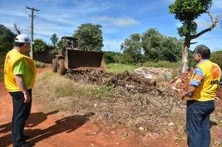 Secretários estaduais acompanharam a campanha contra a dengue. (Foto: Jessica Barbosa)