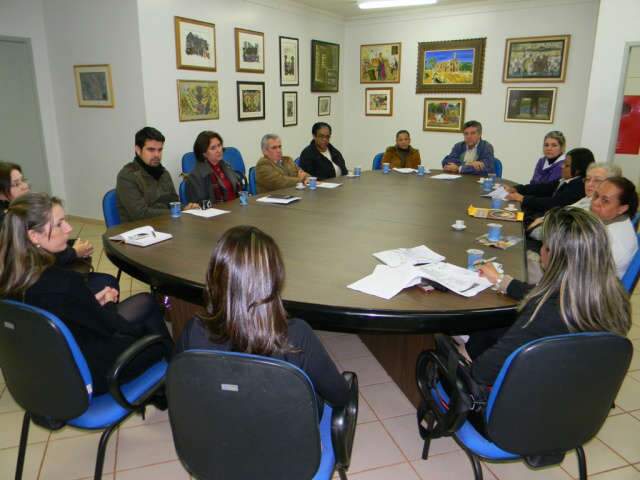  Murilo faz parceria com Conselho em projetos para idosos em Dourados