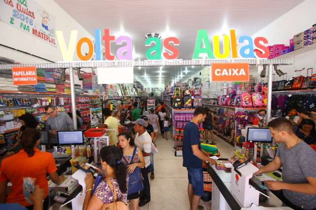 Pre&ccedil;o do material escolar pode variar 755%, mostra pesquisa do Procon  