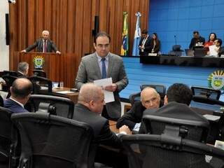 Durante sessão hoje, deputados falaram sobre projeto da reforma tributária (Foto/Divulgação: Luciano Nassar)