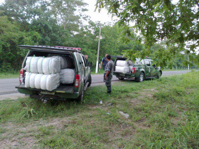  Pol&iacute;cia apreende mais de 800 quilos de mercadorias contrabandeadas em Corumb&aacute; 