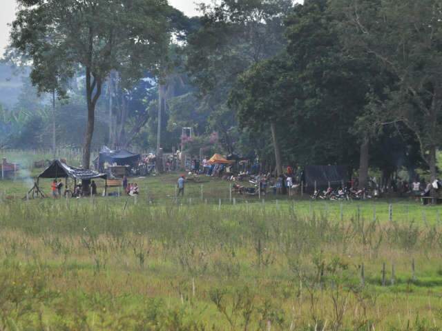  Retomada de terra em Sidrol&acirc;ndia j&aacute; tem mais de 2 mil &iacute;ndios terena