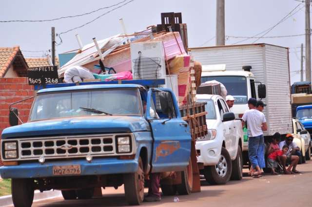 Ministro das Cidades entrega 490 casas e rebate interesse eleitoral