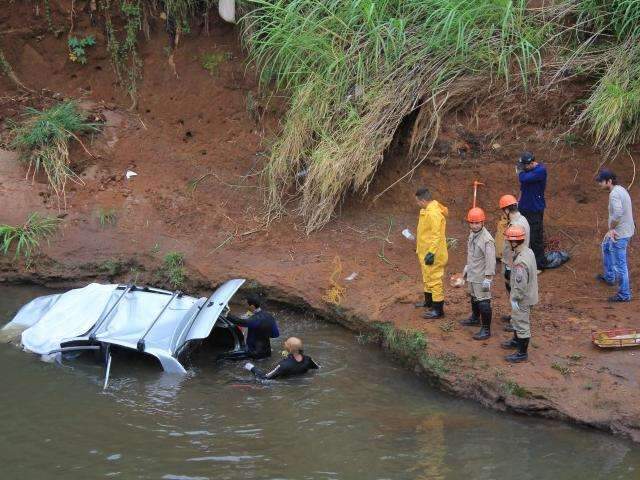 Mulher morta em acidente deixou 5 filhos e R$ 2 mil em contas para pagar 