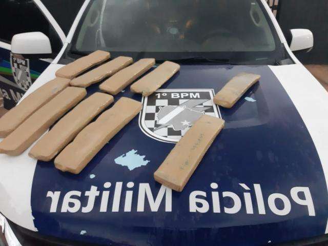 Tapetes doados pela Receita Federal escondiam tabletes de maconha