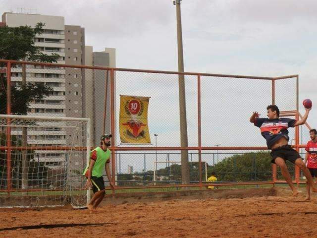 Capital sedia segunda edi&ccedil;&atilde;o de campeonato de handebol de areia