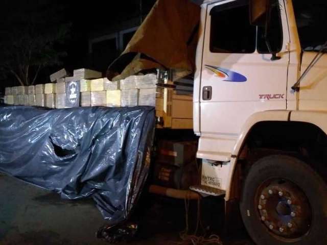 Pol&iacute;cia apreende quase 6 toneladas de droga e investiga quadrilha em MS