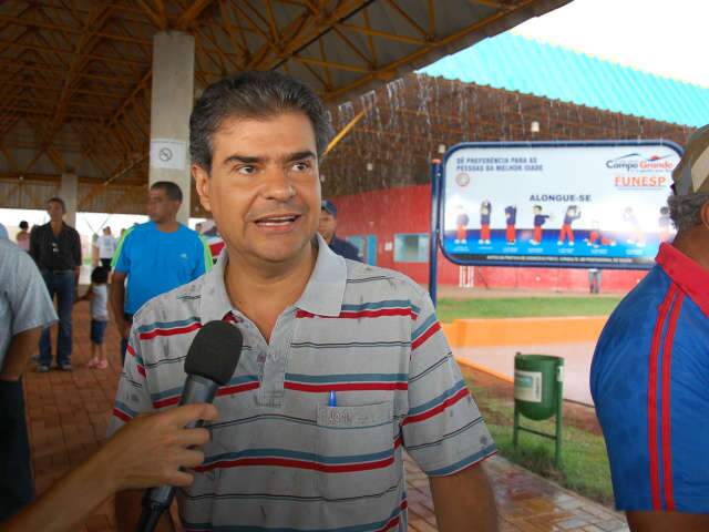  Centro ter&aacute; recapeamento em novo trecho ainda este ano, diz prefeito