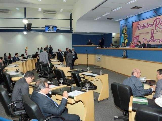 Prefeitura sanciona lei que prev&ecirc; negocia&ccedil;&atilde;o de R$ 1,3 bi em d&iacute;vidas