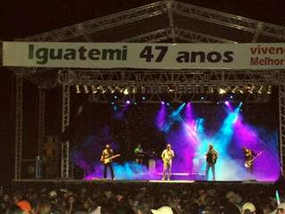 Show no sábado fez parte de comemorações em Iguatemi (Foto: Assessoria)