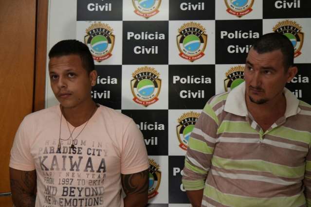 Pol&iacute;cia prende dois e desvenda tiroteio com duas mortes e dois feridos