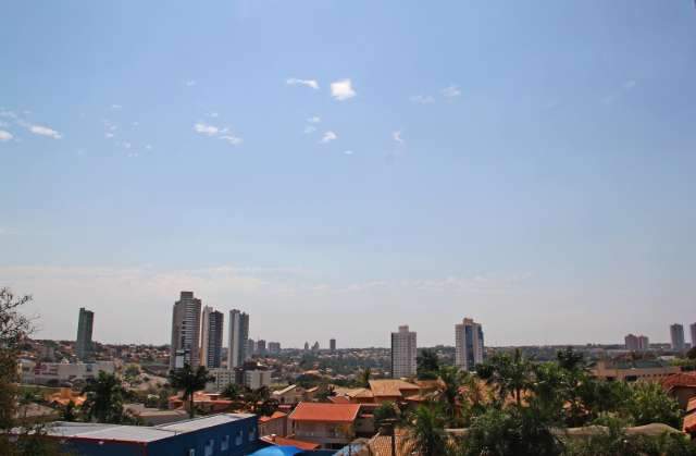 Quinta-feira amanhece com c&eacute;u aberto e dia ser&aacute; quente na Capital