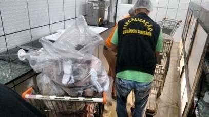 Opera&ccedil;&atilde;o apreende 7 toneladas de alimentos em mercado e a&ccedil;ougues
