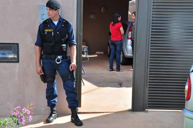  Pol&iacute;cia ouve at&eacute; pai de santo em investiga&ccedil;&atilde;o de duplo assassinato