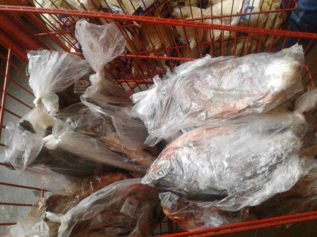 De peixe a geladinho, Procon descarta 576 itens de mercado no Santa Em&iacute;lia