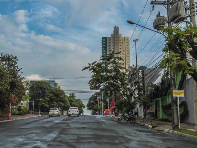 Sexta-feira amanhece garoando e previsão é de chuva em todas as regiões -  Cidades - Campo Grande News