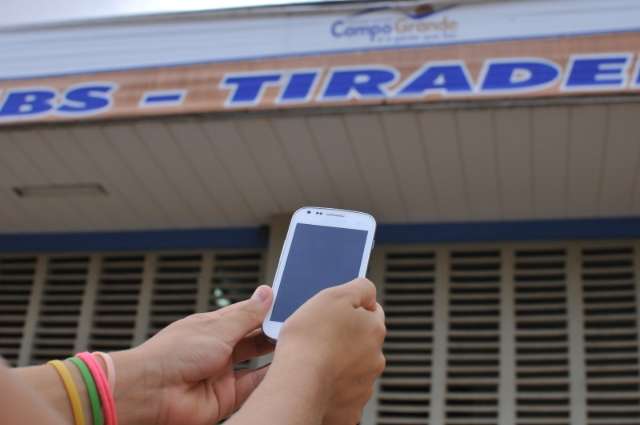 Secret&aacute;rio cria WhatsApp para ouvir usu&aacute;rio sobre a rede de sa&uacute;de