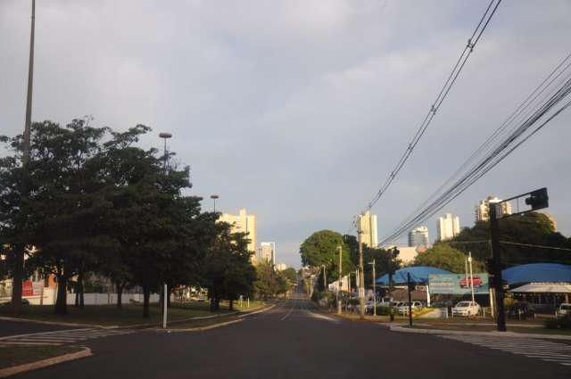 Apesar de temperatura chegar a 34&ordm;C, pode chover neste domingo
