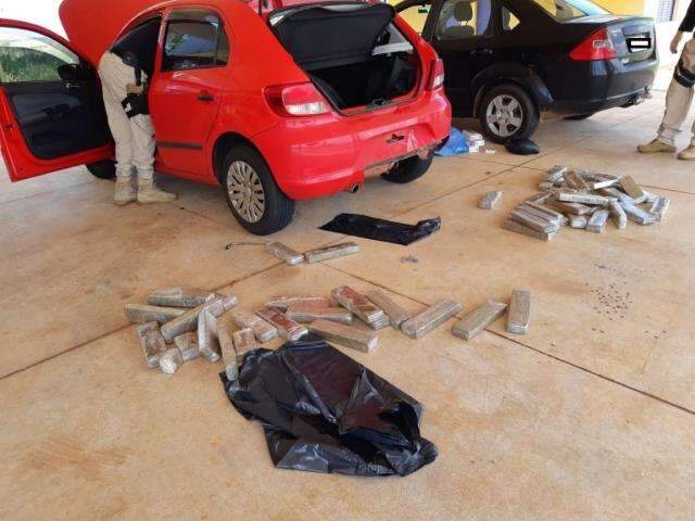 PRF apreende 117 quilos de maconha e prende 3 traficantes na BR-262