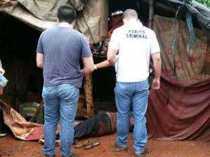 Homem de 39 anos &eacute; encontrado morto e a suspeita &eacute; de latroc&iacute;nio 