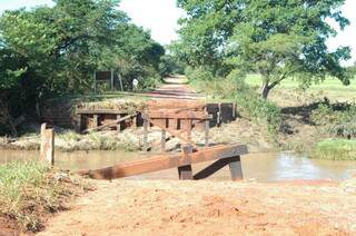 Dinheiro também vai para ponte sobre o rio Barreiro, no km 7, da MS-483, na região de Paranaíba