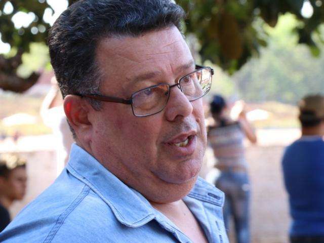 Ap&oacute;s 12 horas, corpo de pintor que desapareceu em lago &eacute; encontrado